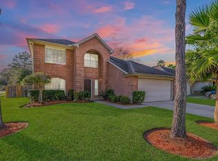 11830 Hueco Tanks Dr, Sugar Land, TX 77498