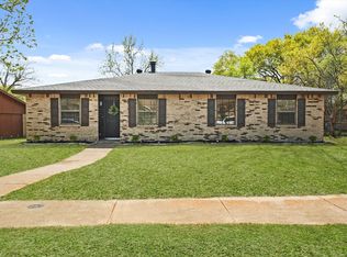 7206 Chinaberry Rd, Dallas, TX 75249