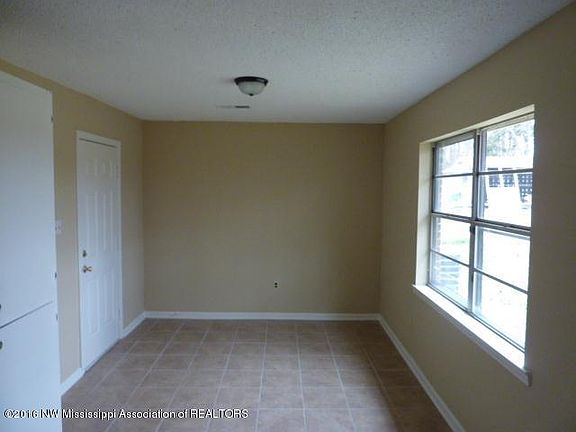 2nd image of 5564 Winterwood Dr