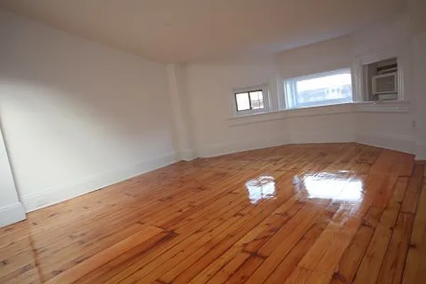 Rented by Alta Real Estate | media 6