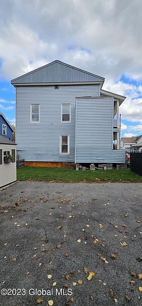 2nd image of 34 Leonard Street