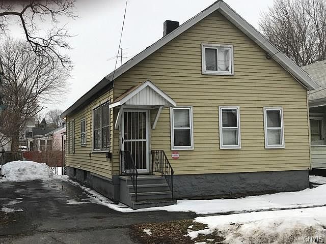 1st image of 203 Grumbach Ave