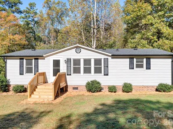 782 Monterey Dr, Iron Station, NC 28080