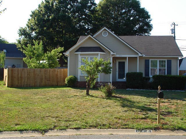 1st image of 6723 Farrington Ln