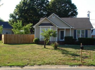 6723 Farrington Ln, Charlotte, NC 28227