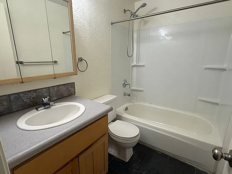 1700 NE Wells Acres Rd #22 — Photo 7