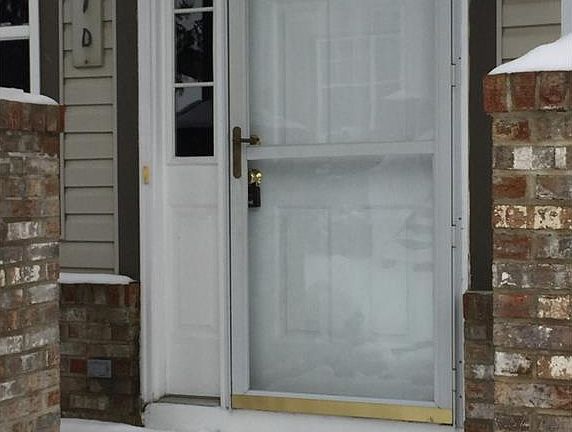 3rd image of 7267 Forest Cove Ln