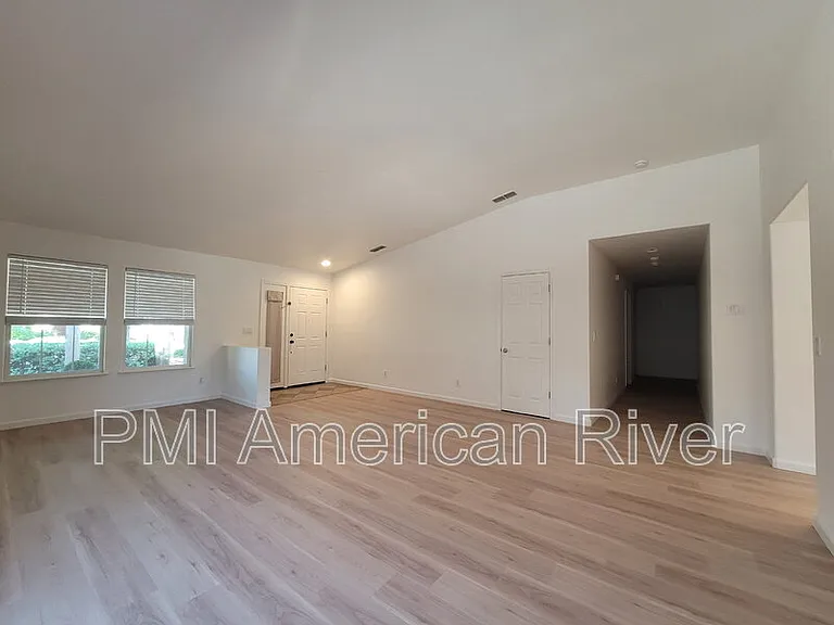 4405 Dusham Cir — Photo 14