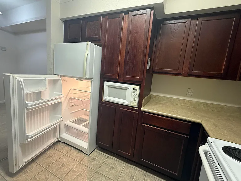 2801 Chancellorsville Dr #1326 — Photo 14