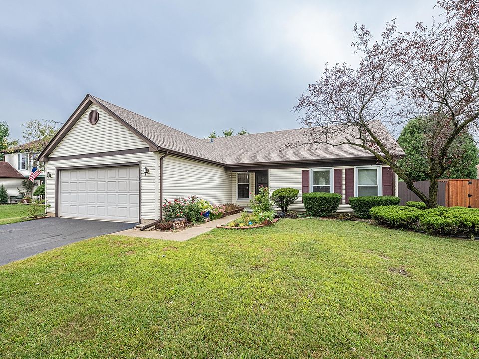 1st image of 34 Oriole Ln