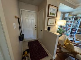906 Camellia Ct, College Station, TX