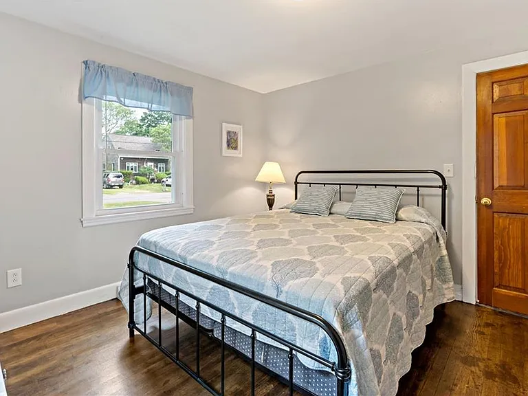 76 S River Dr — Photo 5