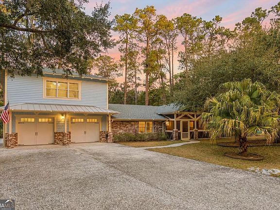 2nd image of 636 Old Plantation Rd