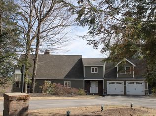 89 Wood Ridge Rd, Center Harbor, NH 03226