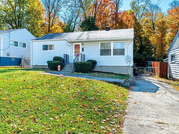 3rd image of 1059 Elda Ln