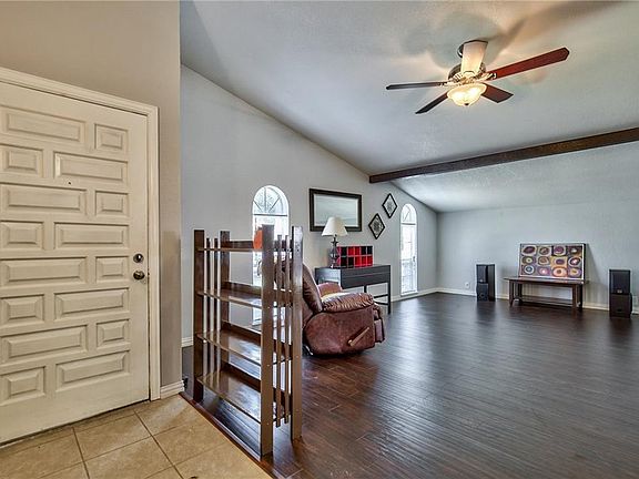 5th image of 3042 Flagstone Dr