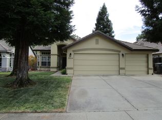 2424 Stefanie Dr, Rocklin, CA 95765