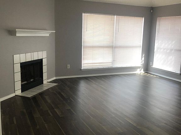 3rd image of 5017 Highbank Dr