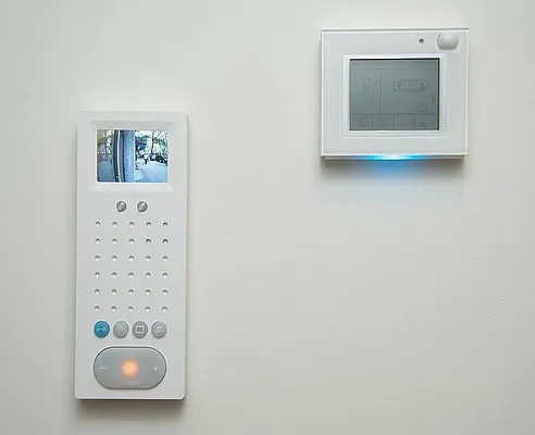 Rented by Compass | media 7