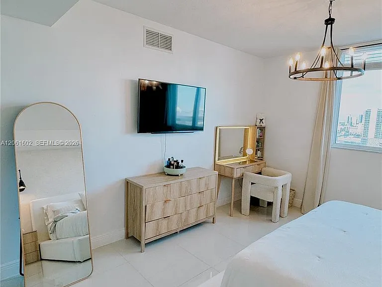 1861 NW South River Dr #2609 — Photo 6