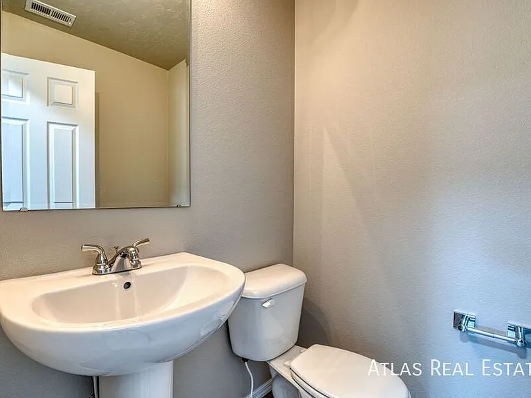 2711 W Balboa Dr — Photo 17