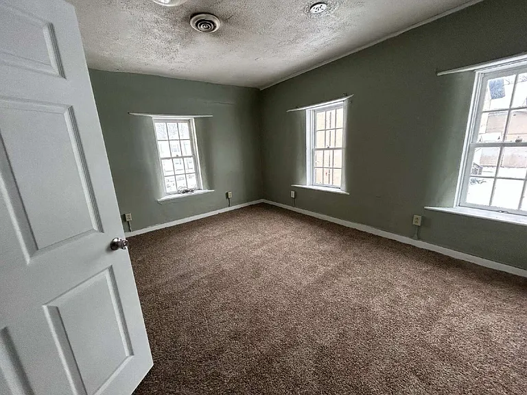 3678 Main St #5 — Photo 7