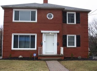 1917 Fulton Rd NW, Canton, OH 44709