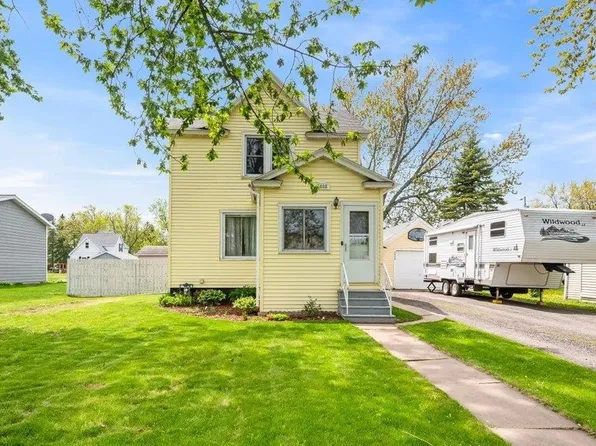 2608 E 3rd St, Superior, WI 54880