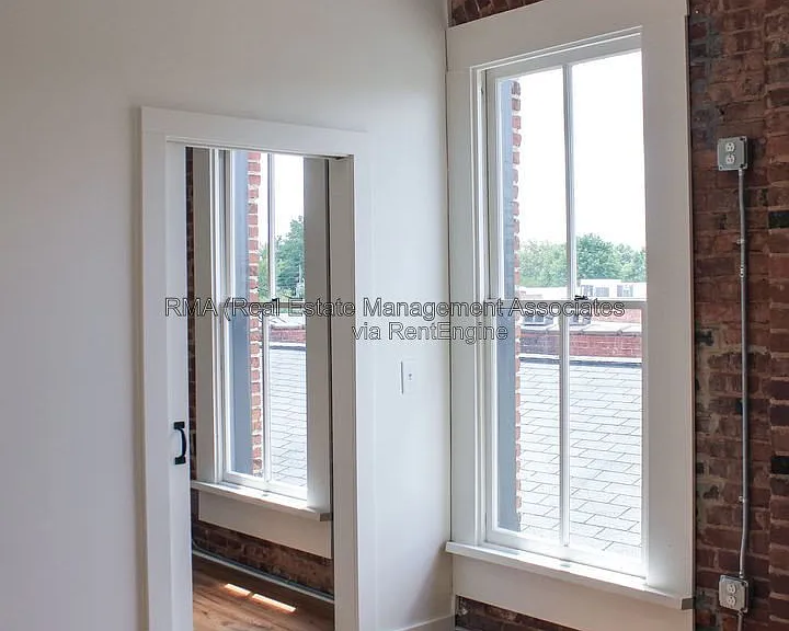 4 Zebulon St #2F — Photo 7