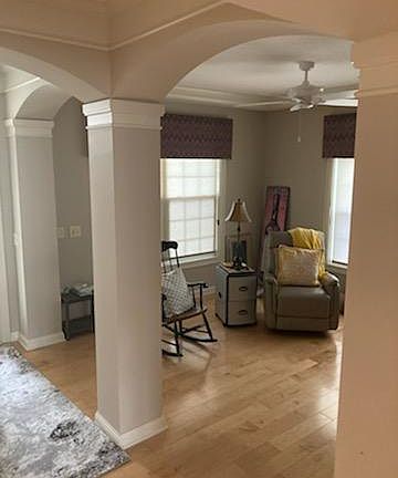 3rd image of 5621 Montridge Ln
