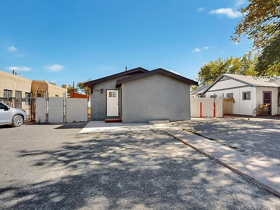 5th image of 116 Stanford Dr SE