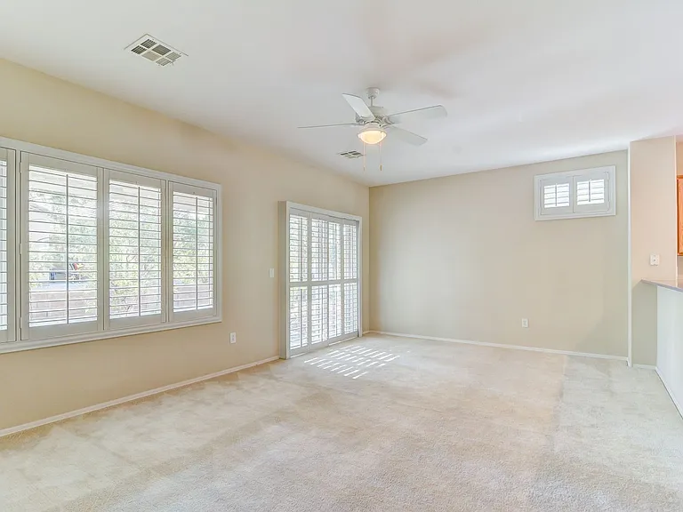 2173 Burris Hill Dr — Photo 4