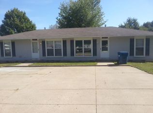 18831 E Wigwam Dr, Independence, MO 64056