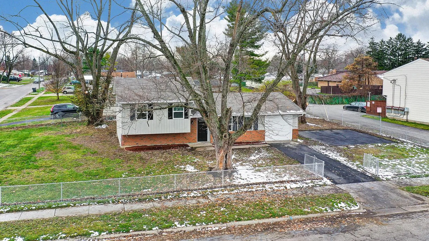 5121 Sedalia Dr photo 1