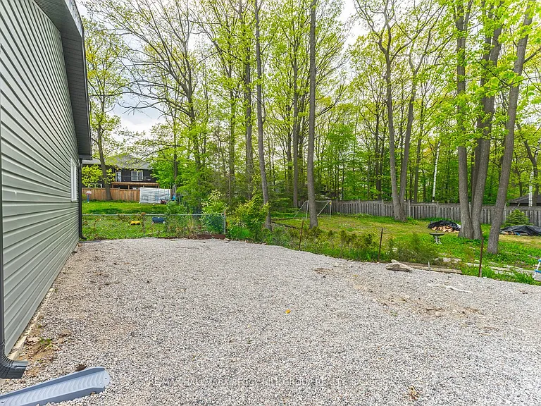 176 Cundles Rd W #GARDEN — Photo 8