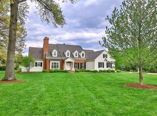 180 Compton Rd, Cincinnati, OH 45215