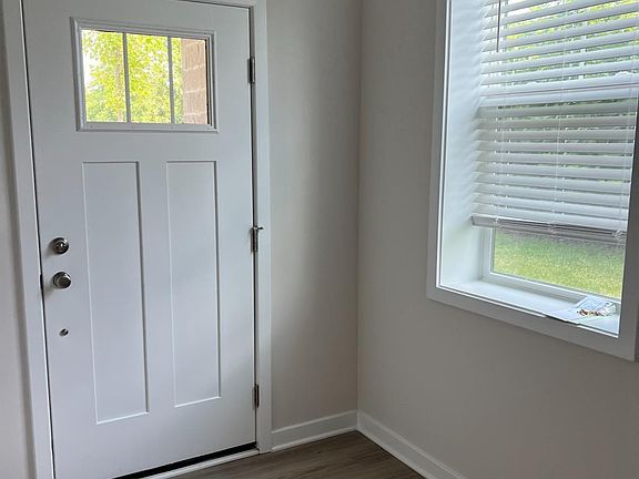 3rd image of 2702 S Spurway Dr