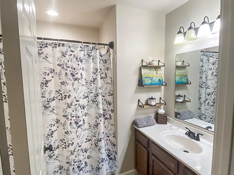 254 E Sunset Dr — Photo 14