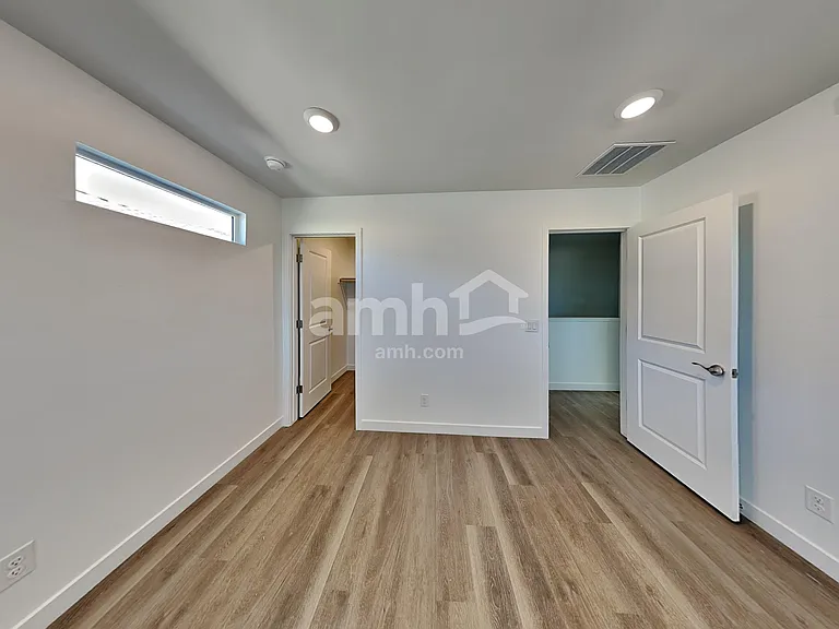 6312 W Calle Bilboa — Photo 10