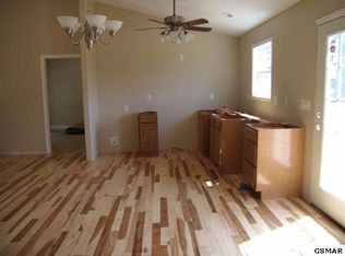 181 S Flat Creek Rd, Sevierville, TN 37876