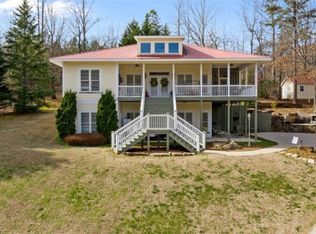 209 Scenic Cir, Pickens, SC 29671