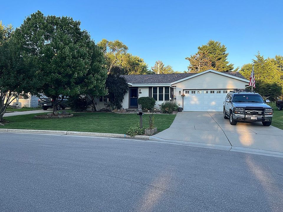 1st image of 1823 Pershing Pl