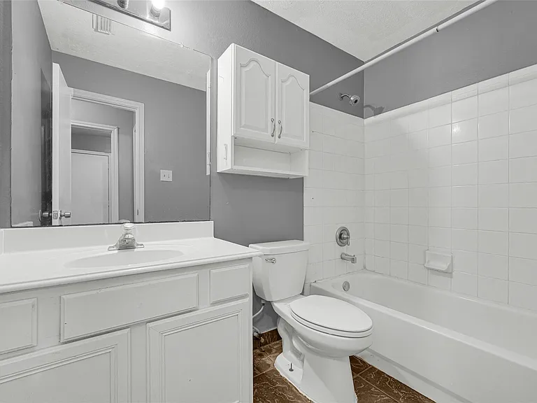 18931 Iris Ln — Photo 13
