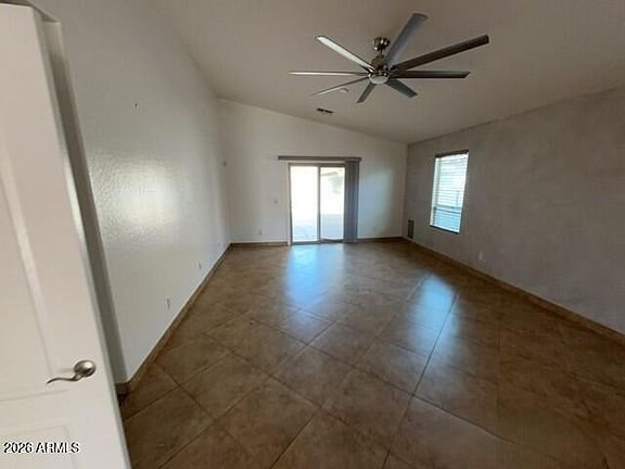 3rd image of 17720 W CALAVAR Road