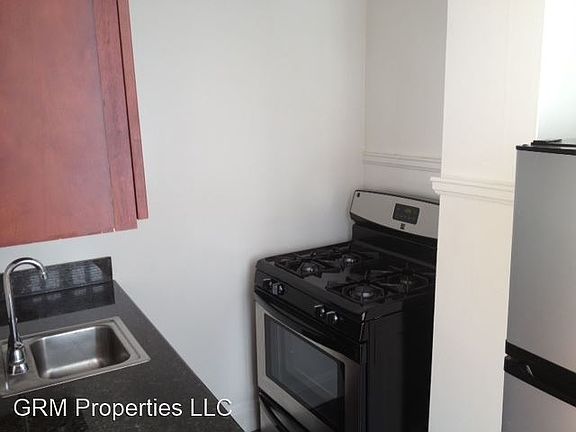 4th image of 700 Taylor St #201