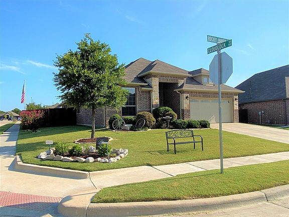3rd image of 616 Rocky Haven Ct
