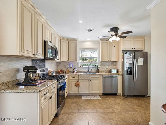 5th image of 6248 Tennyson Dr