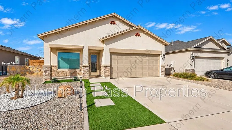 4 bed, 2.0 bath, 1464 sqft, $1,795 — Photo 1