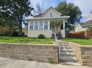 516 5th St SE, Mason City, IA 50401