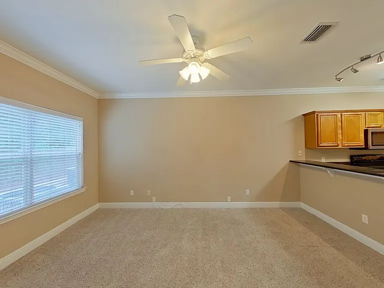 2240 Hadleigh Hills Ct — Photo 9